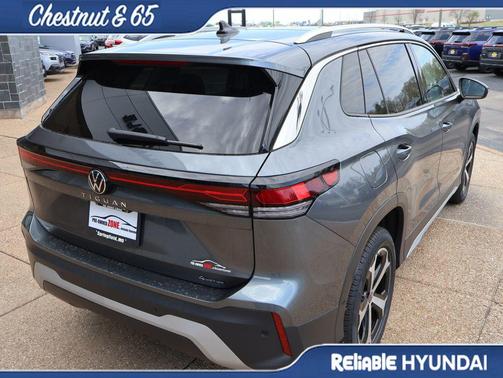 2025 Volkswagen Tiguan 2.0T SE 4MOTION