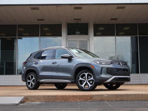 2025 Volkswagen Tiguan 2.0T SE 4MOTION