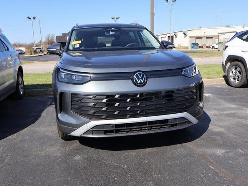 2025 Volkswagen Tiguan 2.0T SE 4MOTION