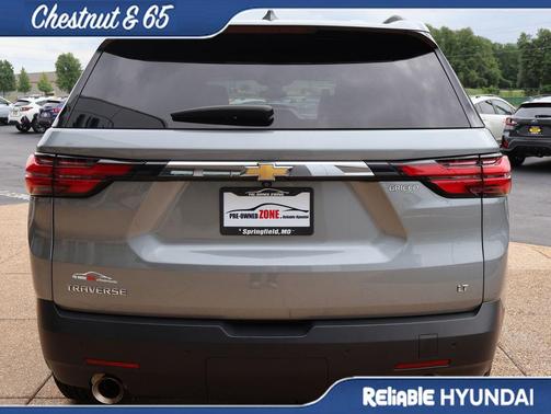 Sterling Gray 2023 Chevrolet Traverse LT Cloth