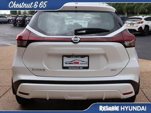 Aspen White Tricoat 2021 Nissan Kicks SV