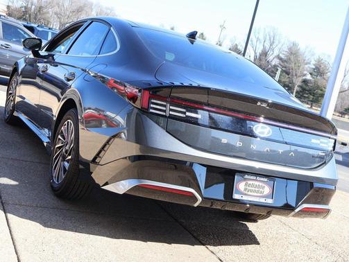 2026 Hyundai SONATA Hybrid SE