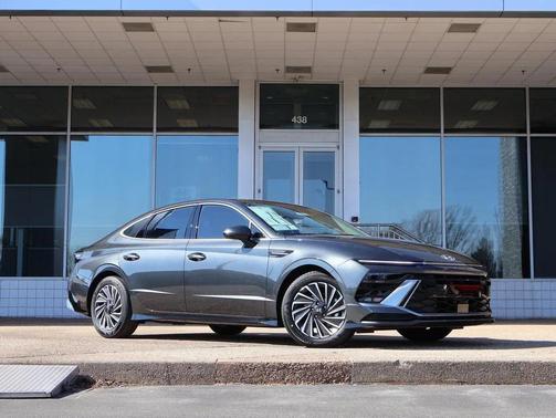 2026 Hyundai SONATA Hybrid SE