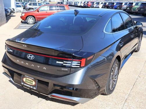 2026 Hyundai SONATA Hybrid SE