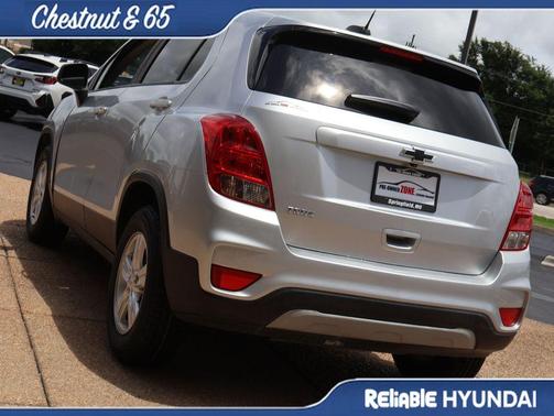 Silver Ice 2020 Chevrolet Trax LS
