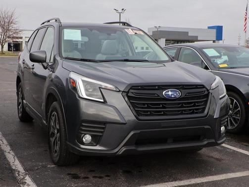 2023 Subaru Forester Premium