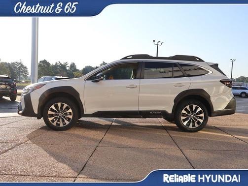 Crystal White Pearl 2023 Subaru Outback Limited XT