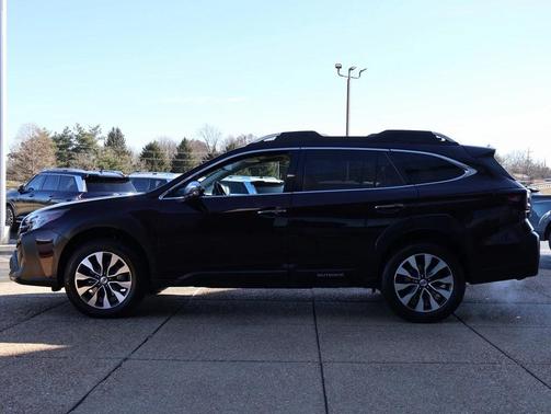 2023 Subaru Outback Touring XT