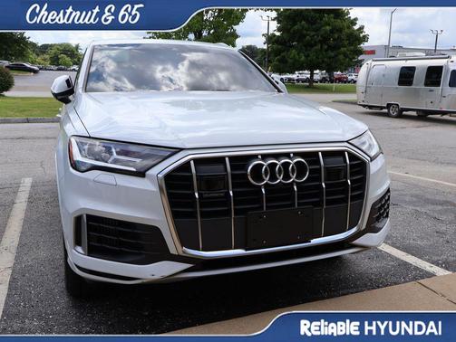 White 2022 Audi Q7 55 Premium Plus