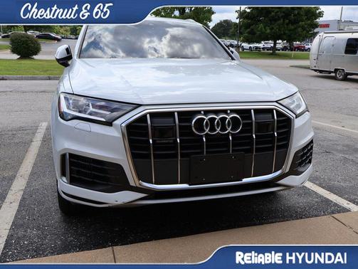 White 2022 Audi Q7 55 Premium Plus