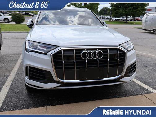 White 2022 Audi Q7 55 Premium Plus