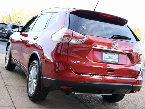 2016 Nissan Rogue SV