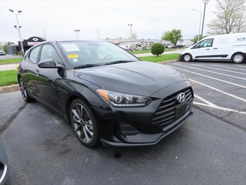 2020 Hyundai Veloster 2