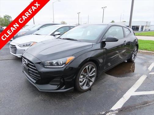 2020 Hyundai Veloster 2