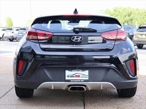 2020 Hyundai Veloster 2