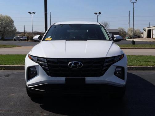 2024 Hyundai TUCSON SE