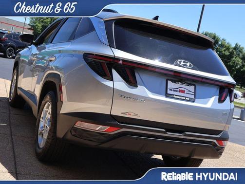 Shimmering Silver 2023 Hyundai TUCSON SEL