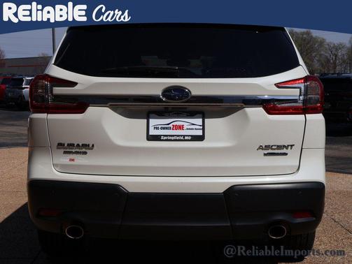 Crystal White Pearl 2023 Subaru Ascent Limited 7-Passenger