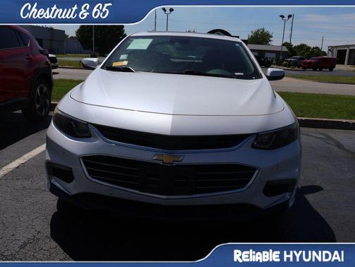 Iridescent Pearl Tricoat 2016 Chevrolet Malibu Premier