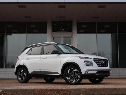 2026 Hyundai VENUE SEL w/Two-Tone Roof