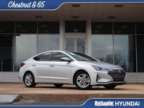 2019 Hyundai ELANTRA SEL