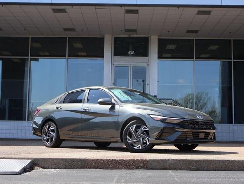 Amazon Gray 2026 Hyundai ELANTRA Limited