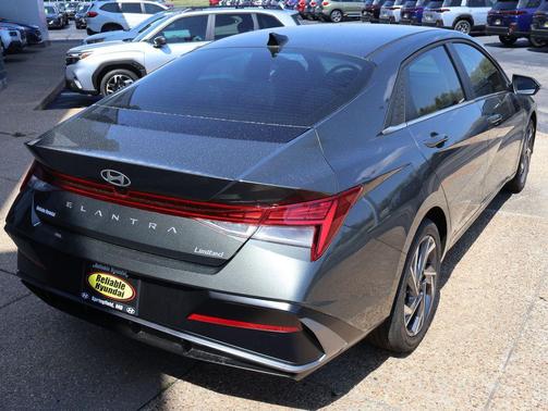 Amazon Gray 2026 Hyundai ELANTRA Limited