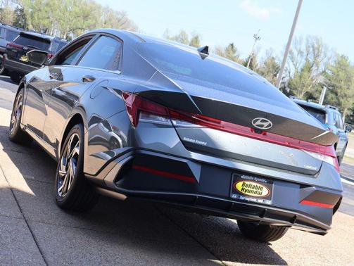 Amazon Gray 2026 Hyundai ELANTRA Limited