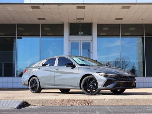 Ecotronic Gray 2026 Hyundai ELANTRA Sport