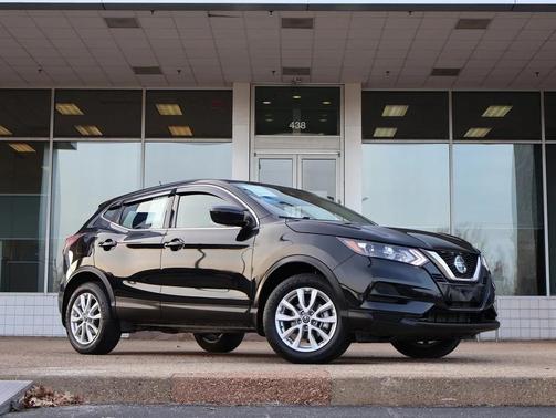 2022 Nissan Rogue Sport S