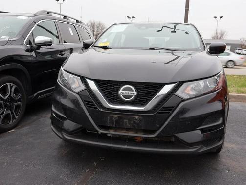 2022 Nissan Rogue Sport S