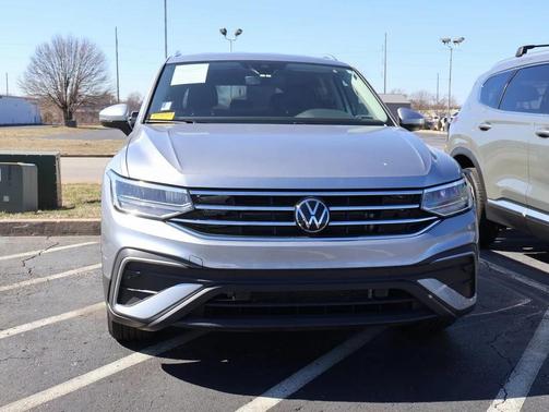 2024 Volkswagen Tiguan 2.0T SE