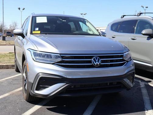 2024 Volkswagen Tiguan 2.0T SE