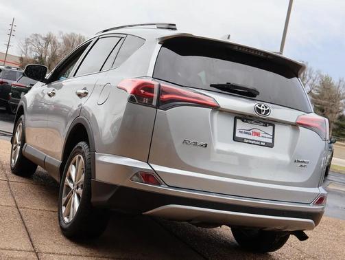 2017 Toyota RAV4 Limited