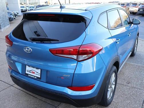 2017 Hyundai TUCSON SE