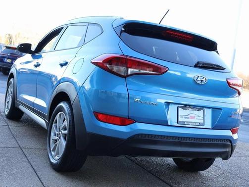 2017 Hyundai TUCSON SE