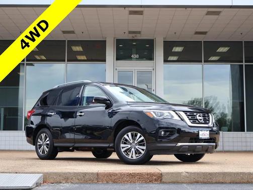 2019 Nissan Pathfinder SL