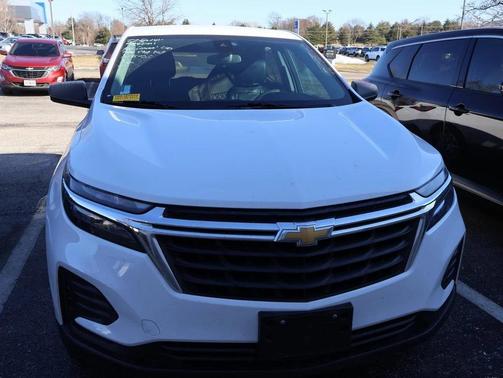 2022 Chevrolet Equinox LS