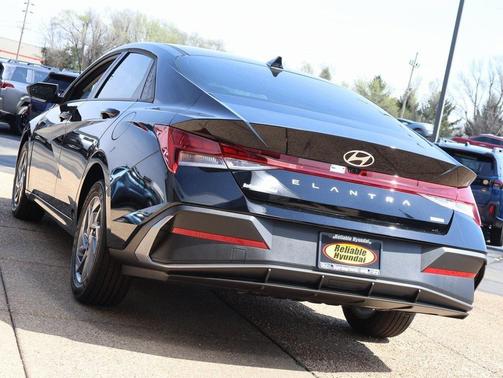 2026 Hyundai ELANTRA HEV Blue