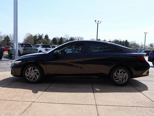 2026 Hyundai ELANTRA HEV Blue