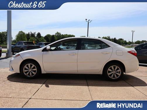 Super White 2015 Toyota Corolla LE