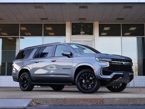 2022 Chevrolet Suburban 4WD Z71