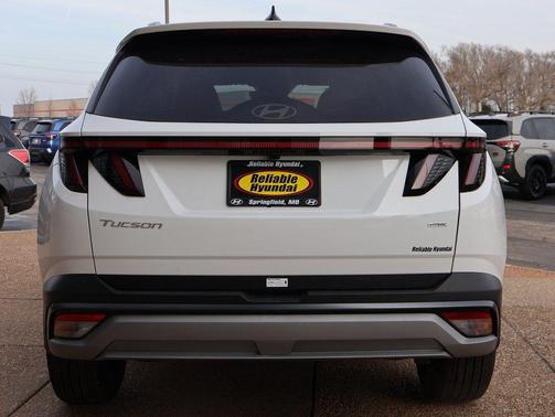 Serenity White Pearl 2026 Hyundai TUCSON SEL Premium