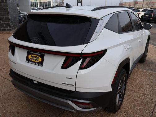 Serenity White Pearl 2026 Hyundai TUCSON SEL Premium