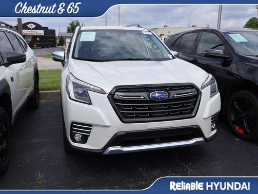 Crystal White Pearl 2023 Subaru Forester Touring