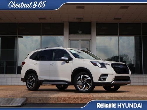 Crystal White Pearl 2023 Subaru Forester Touring