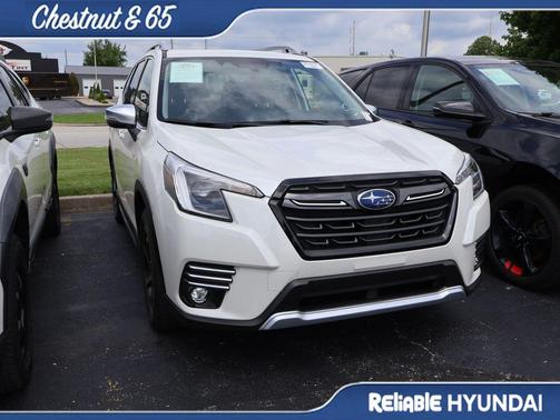 Crystal White Pearl 2023 Subaru Forester Touring