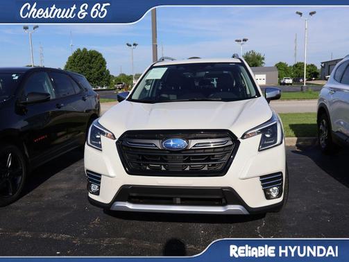 Crystal White Pearl 2023 Subaru Forester Touring