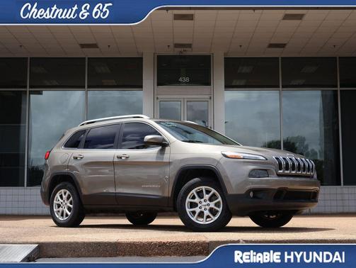 Light Brownstone Pearlcoat 2017 Jeep Cherokee Latitude