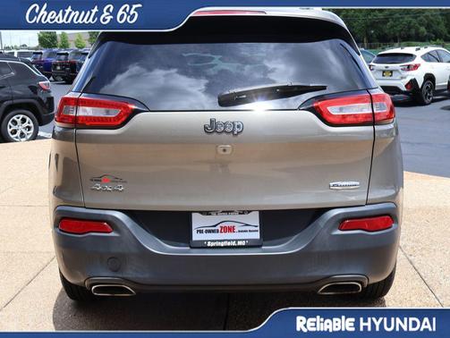 Light Brownstone Pearlcoat 2017 Jeep Cherokee Latitude